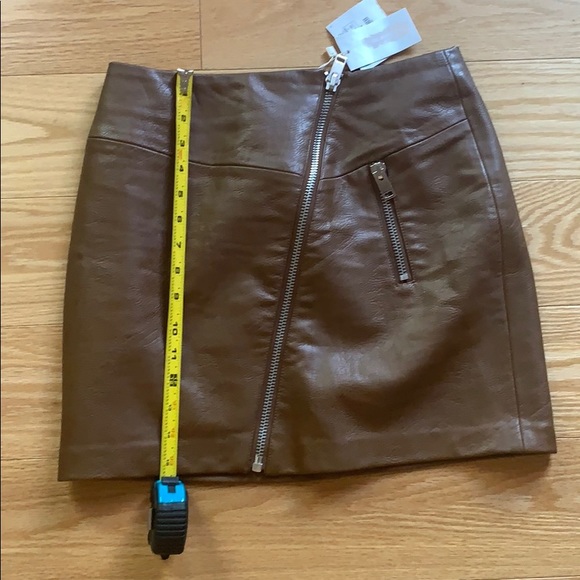 Leather like skirt size 6 new - Picture 6 of 6
